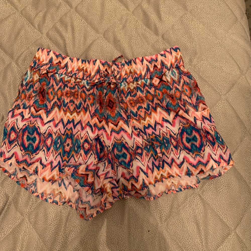 Fabric colorful printed shorts!